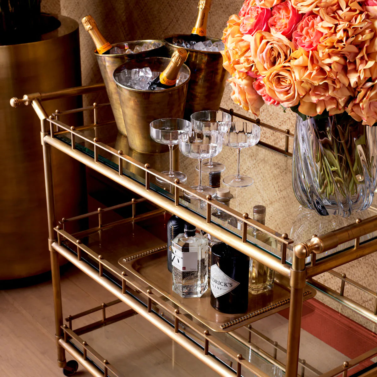 Exklusiva konstblommor från Eichholtz – elegans som varar