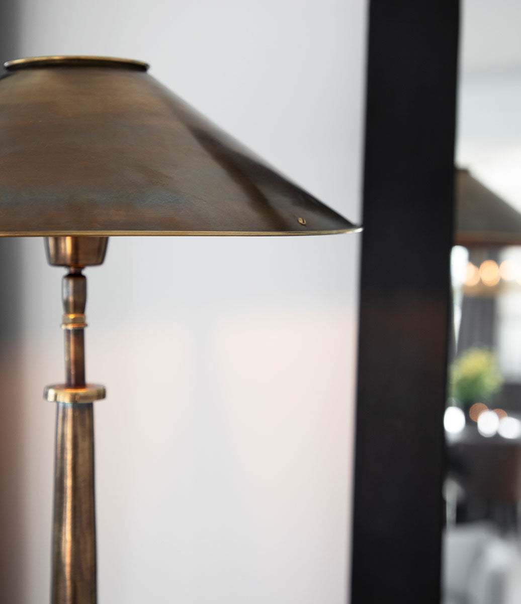 Bordslampa Positano Antik Mässing