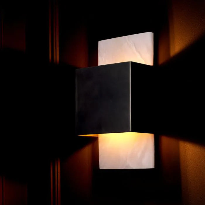 Vägglampa Montova