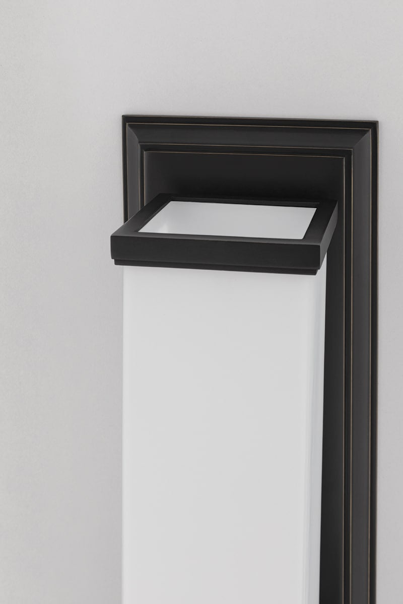 Badrumslampa Everett