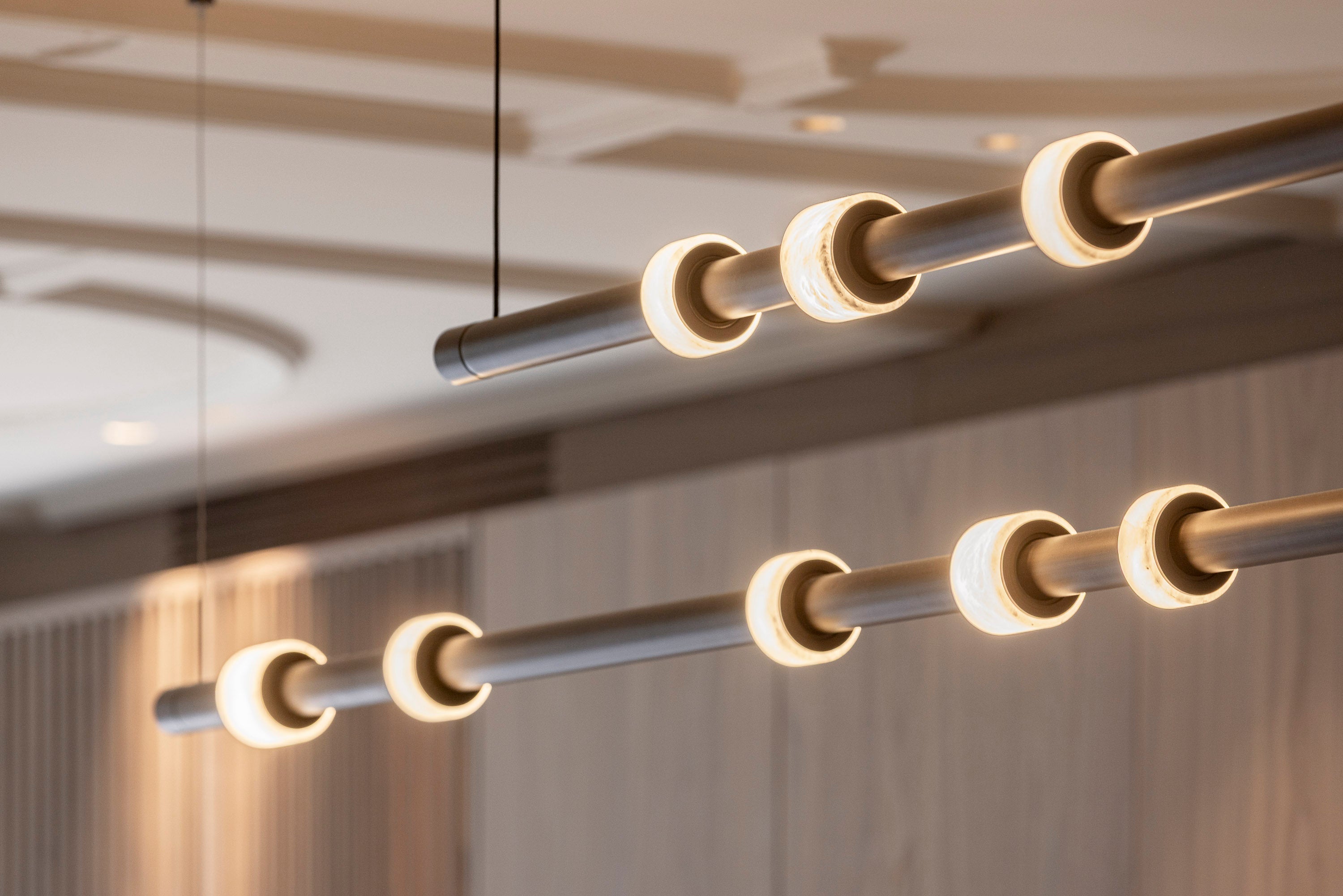 Taklampa Gio Brushed Brass